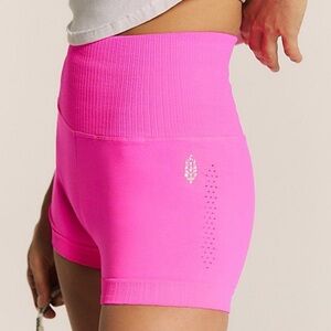 Free People Movement Good karma short 3”  - hot pink